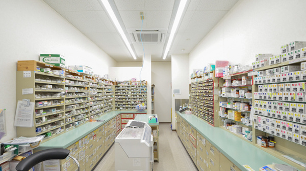 スギ薬局　鏡島店の調剤室