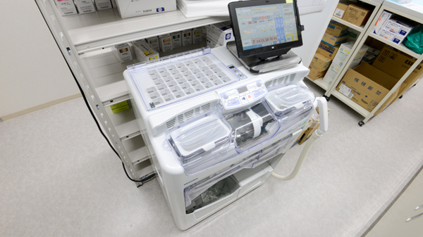 スギ薬局　豊津店の調剤器具