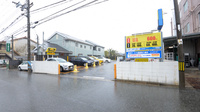 スギ薬局　豊津店の駐車場