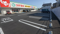 スギ薬局　豊川野口店の駐車場