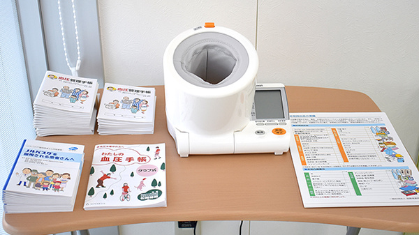 スギ薬局　彦根中央店の血圧計