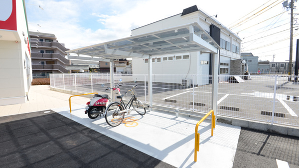 スギ薬局　玉垣店の駐輪場
