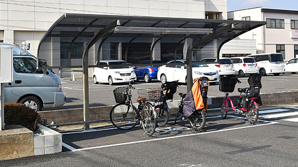 スギ薬局　平塚西店の駐輪場