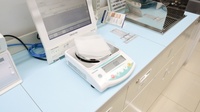 スギ薬局　柏原玉手店の調剤器具