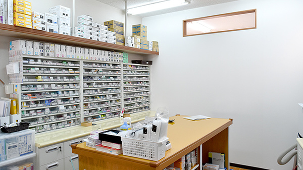 戎薬局　北信太店の調剤室