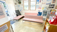 石川薬局沓谷店の待合スペース