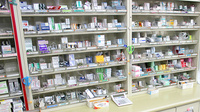 紫波中央薬局の薬棚