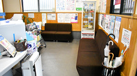 たけだ薬局　吉野ヶ里店の待合スペース