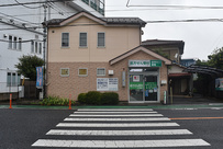 国領北口薬局の外観