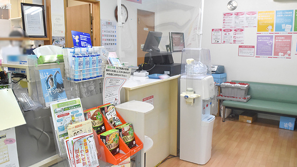 国領北口薬局の受付/カウンター