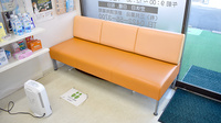 新町調剤薬局の待合スペース