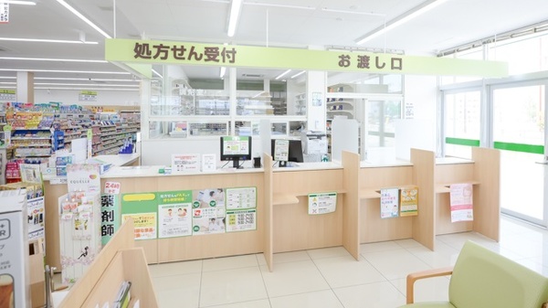 スギ薬局　福井田原町店の受付/カウンター