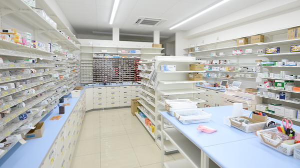 スギ薬局　福井田原町店の調剤室