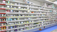 スギ薬局　国立中店の薬棚