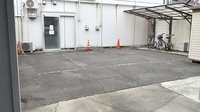 アイワ薬局みつるぎ店の駐車場