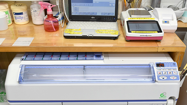 しんわ薬局半原店の調剤器具