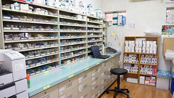もりおか調剤薬局の調剤室