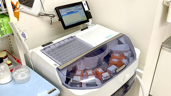 セイムス都立大薬局の調剤器具