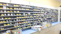 杏林堂薬局　吉田店の薬棚