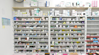 戎薬局　光明池店の薬棚
