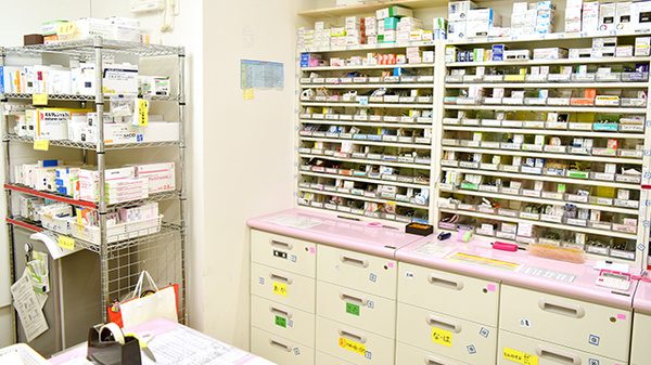 戎薬局　光明池店の調剤室