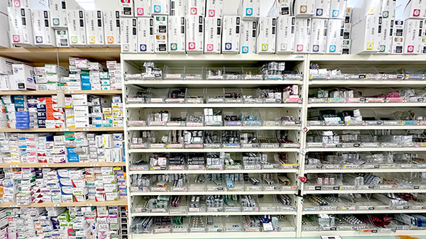薬棚