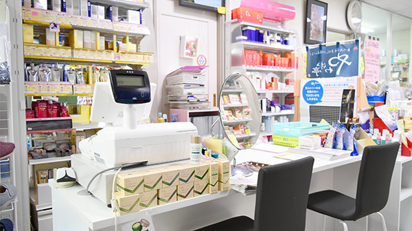 松村薬局　本店の受付/カウンター