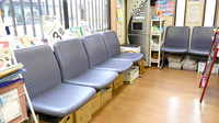 松村薬局　大内店の待合スペース