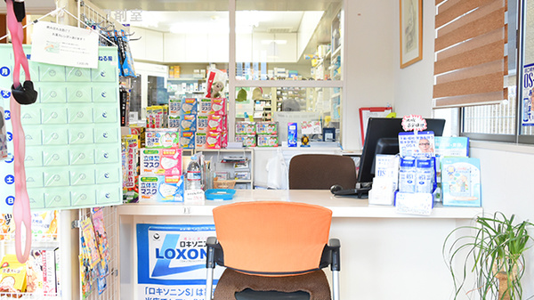 松村薬局　しど調剤薬局の受付/カウンター