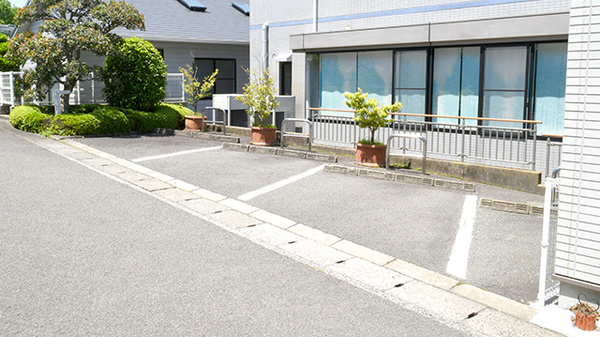 松村薬局　グリーンヒル店の駐車場