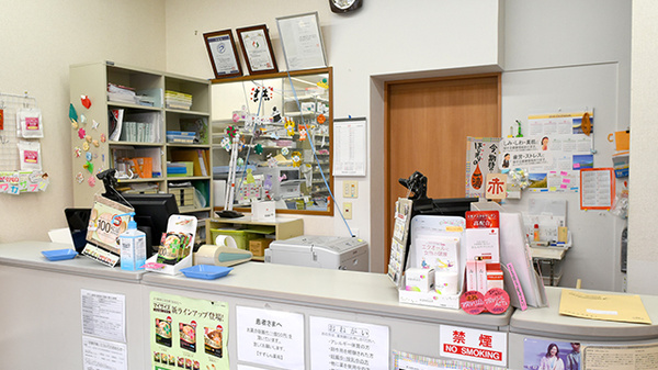 すずらん薬局の受付/カウンター