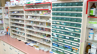みなみ三番町調剤薬局の薬棚