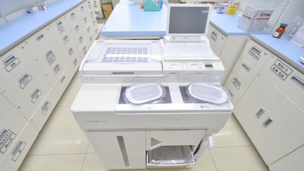 スギ薬局　名和店の調剤器具
