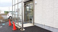 袖ケ浦かんのう薬局の入口