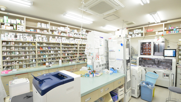 調剤薬局ツルハドラッグ豊岡12条店の調剤室