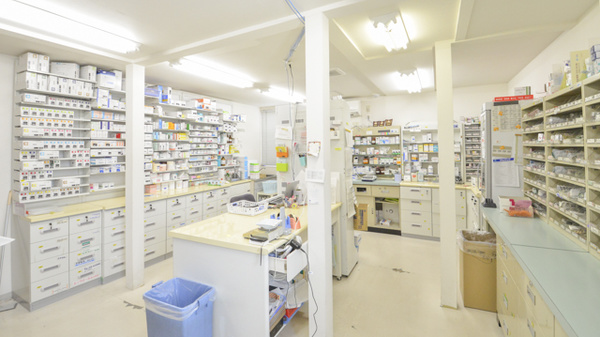 調剤薬局ツルハドラッグ旭川日赤前店の調剤室