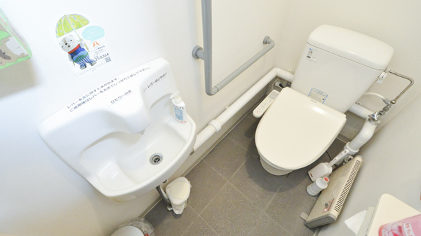 調剤薬局ツルハドラッグ旭川日赤前店のお手洗い