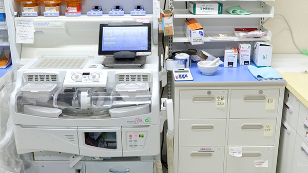 ツルハ薬局名寄西5条店の調剤器具