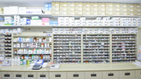 調剤薬局ツルハドラッグ留萌店の薬棚
