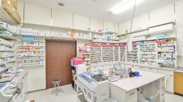 調剤薬局ツルハドラッグ１条店の調剤室