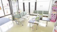 調剤薬局ツルハドラッグ音更店の待合スペース