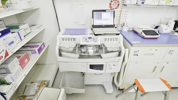 調剤薬局　ツルハドラッグ　ひばりが丘店の調剤器具