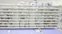 調剤薬局　ツルハドラッグ　ひばりが丘店の薬棚