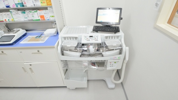調剤薬局ツルハドラッグ新琴似7条店の調剤器具