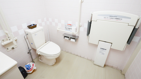 調剤薬局ツルハドラッグ千歳新富店のお手洗い