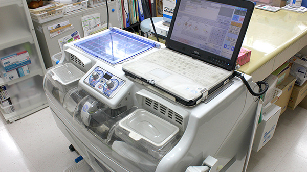 調剤薬局ツルハドラッグ小鶴新田店の調剤器具