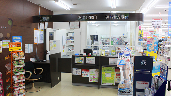 調剤薬局ツルハドラッグあすと長町店の受付/カウンター