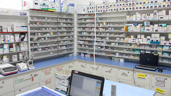 調剤薬局ツルハドラッグ内郷みまや店の調剤室