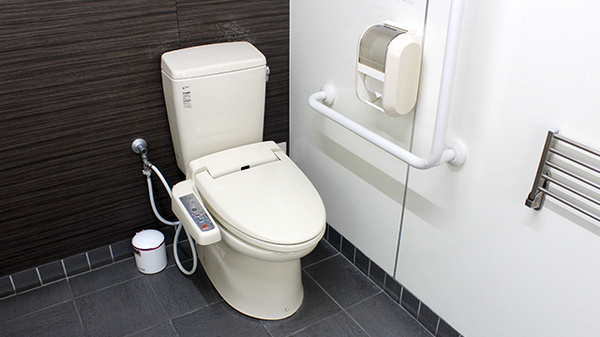 調剤薬局ツルハドラッグ内郷みまや店のお手洗い