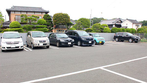 調剤薬局ツルハドラッグいわき玉露店の駐車場